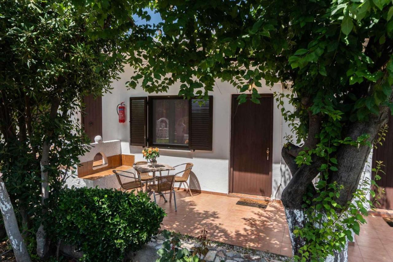 Skyros Avra Residences Buitenkant foto