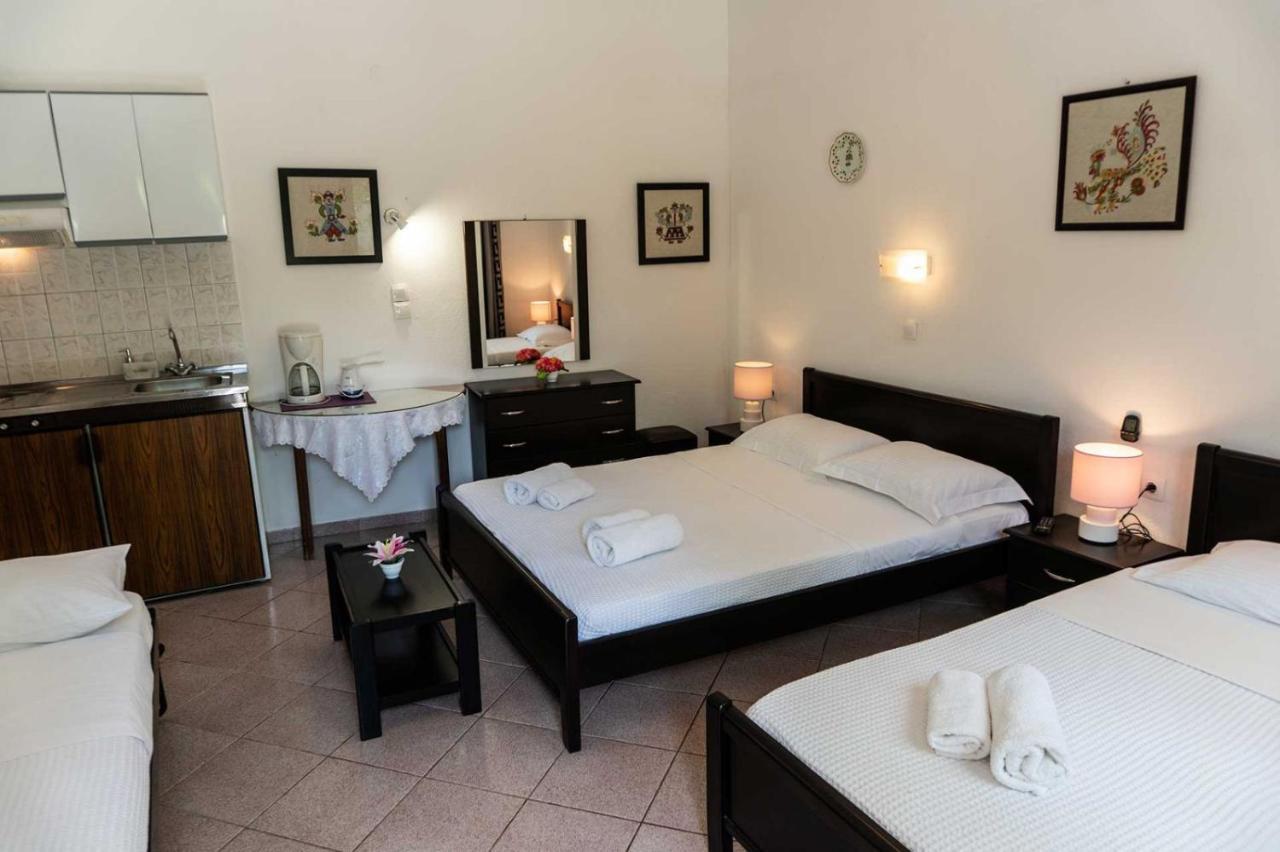 Skyros Avra Residences Buitenkant foto